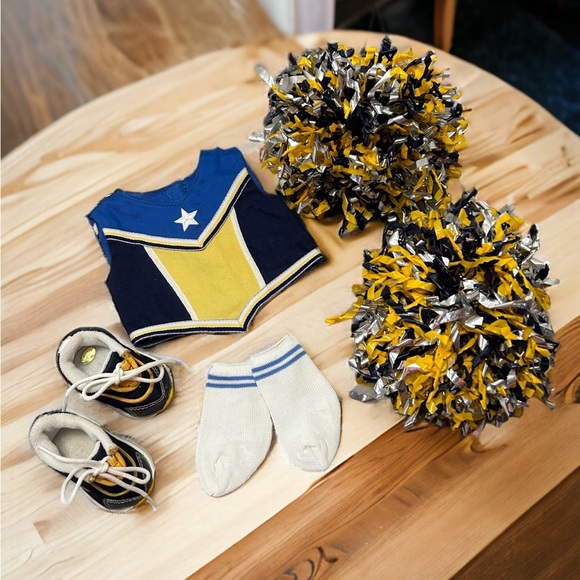 American Girl 28” Doll Cheerleading Outfit III Released 2003 Retired 2005 GUC - Picture 13 of 13